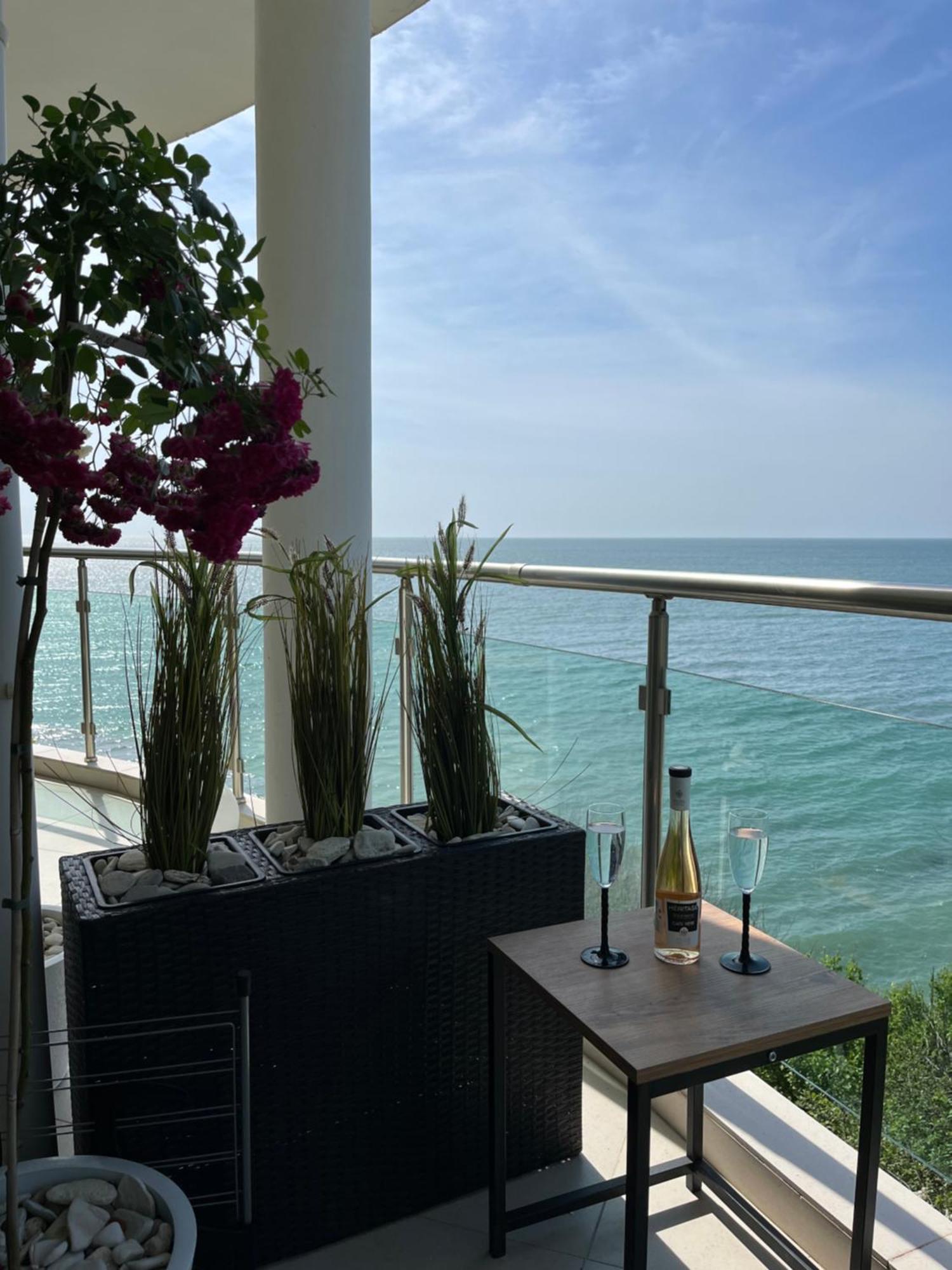 Golf Coast Boutique Studio With Sea View Топола Экстерьер фото